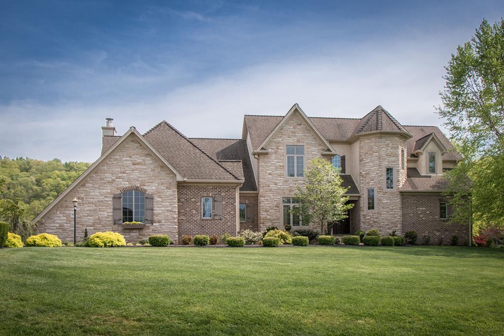 Abingdon, Virginia 24211, United States, 4 Bedrooms Bedrooms, ,5 BathroomsBathrooms,Residential,Active,165557