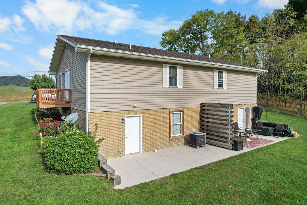 Photo of 21543 Green Spring Rd, Abingdon, VA 24211 (MLS # 112351)