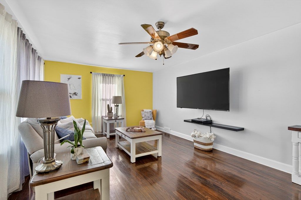 Photo of 720 Scott Street, Marion, VA 24354 (MLS # 104185)