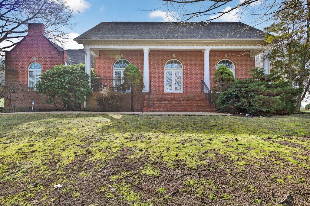 Photo of 170 Fairway Drive, Abingdon, VA 24211 (MLS # 109114)