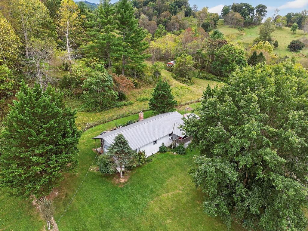Photo of 36016 Widener Valley Rd, Glade Spring, VA 24340 (MLS # 103675)