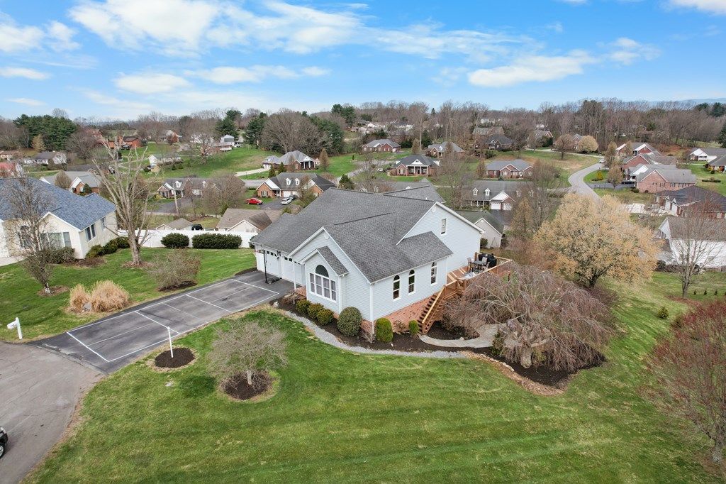 Photo of 19050 Sterling Dr, Abingdon, VA 24211 (MLS # 109270)