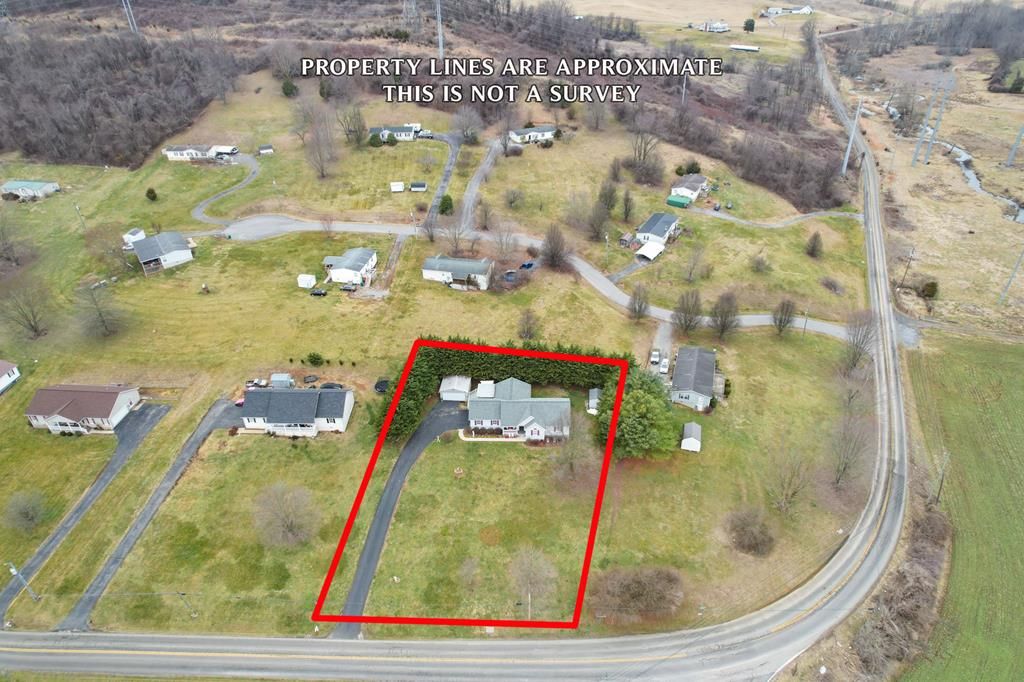 Photo of 14245 14245 Wallace Pike, Bristol, VA 24202 (MLS # 109174)