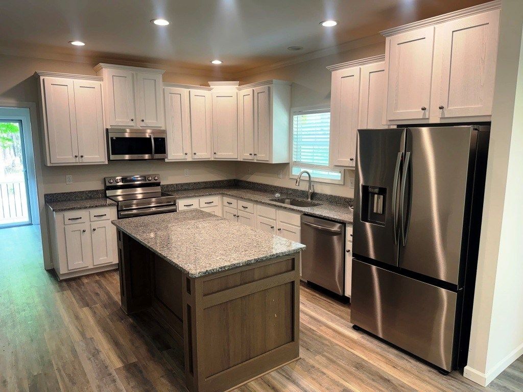 Photo of 48 Bowman Dr, Hillsville, VA 24343 (MLS # 110255)
