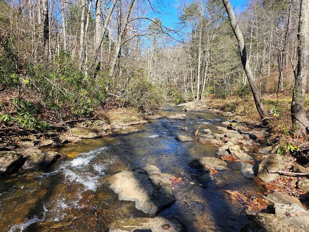 Photo of 902 Sandy Level Rd, Woodlawn, VA 24381 (MLS # 104160)