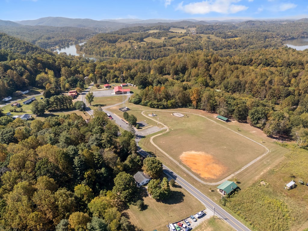 Hiwassee, Virginia 24347, United States, 2 Bedrooms Bedrooms, ,1 BathroomBathrooms,Residential,Active,214231