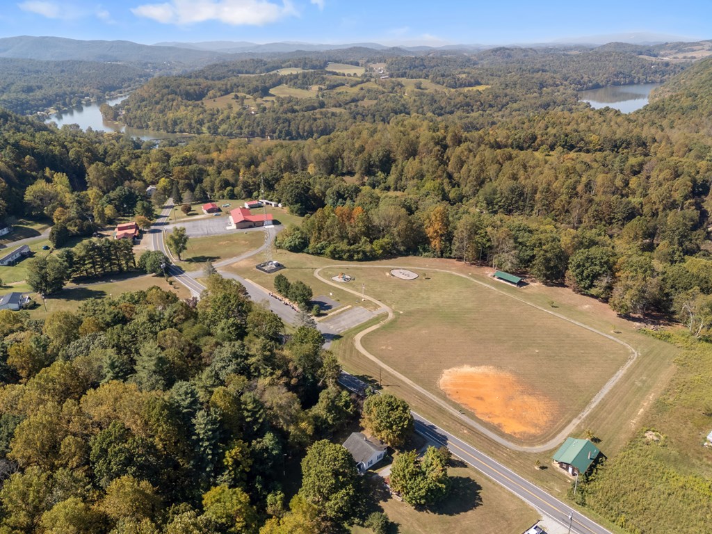 Hiwassee, Virginia 24347, United States, 2 Bedrooms Bedrooms, ,1 BathroomBathrooms,Residential,Active,214231