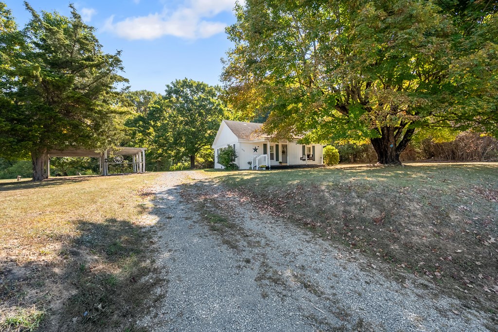 Hiwassee, Virginia 24347, United States, 2 Bedrooms Bedrooms, ,1 BathroomBathrooms,Residential,Active,214231