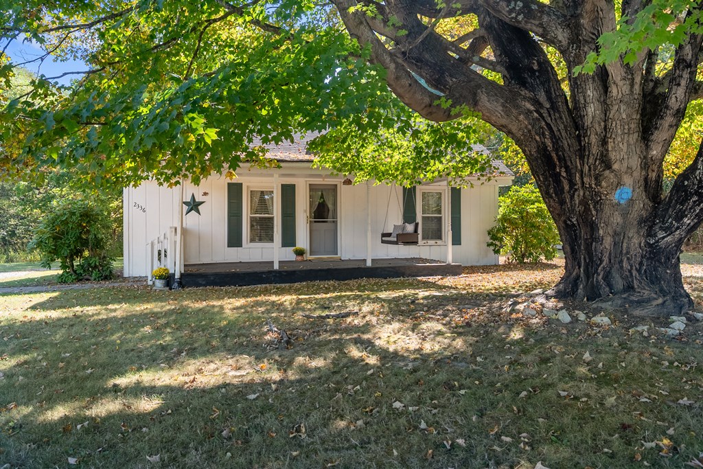 Hiwassee, Virginia 24347, United States, 2 Bedrooms Bedrooms, ,1 BathroomBathrooms,Residential,Active,214231