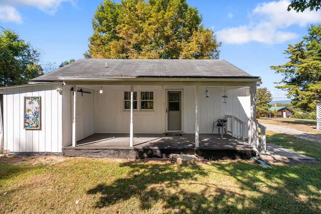 Hiwassee, Virginia 24347, United States, 2 Bedrooms Bedrooms, ,1 BathroomBathrooms,Residential,Active,214231