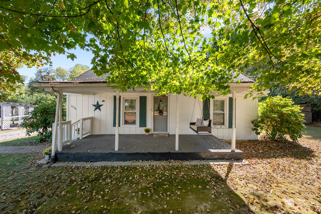 Hiwassee, Virginia 24347, United States, 2 Bedrooms Bedrooms, ,1 BathroomBathrooms,Residential,Active,214231