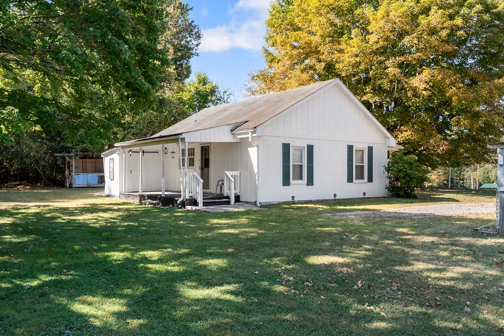 Hiwassee, Virginia 24347, United States, 2 Bedrooms Bedrooms, ,1 BathroomBathrooms,Residential,Active,214231