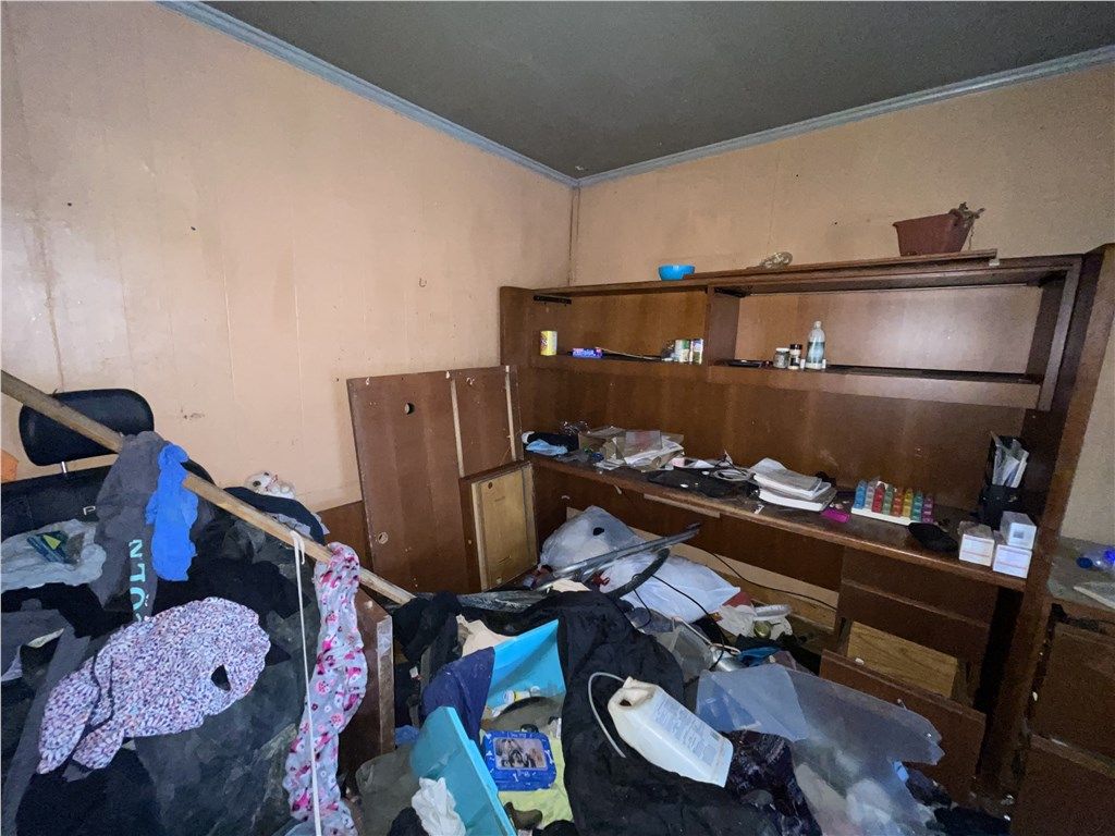 Photo of 931 Maple St, Bristol, VA 24201 (MLS # 104237)