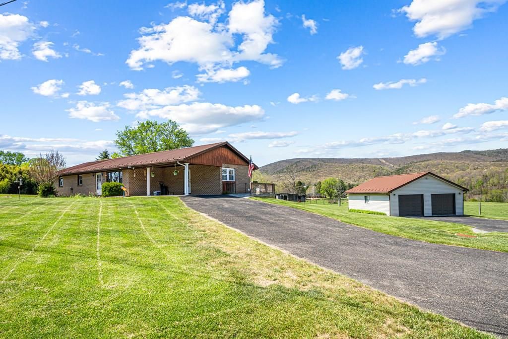 Photo of 477 Sheffey School Rd, Max Meadows, VA 24360 (MLS # 109695)