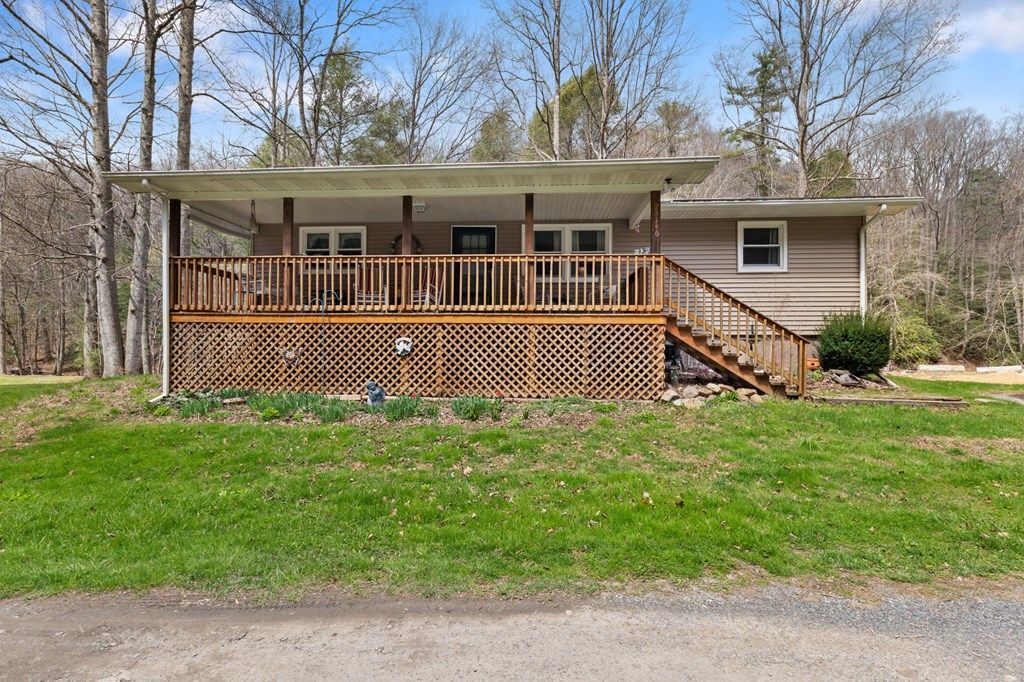 Photo of 23146 Taylor Valley Road, Damascus, VA 24236 (MLS # 109472)