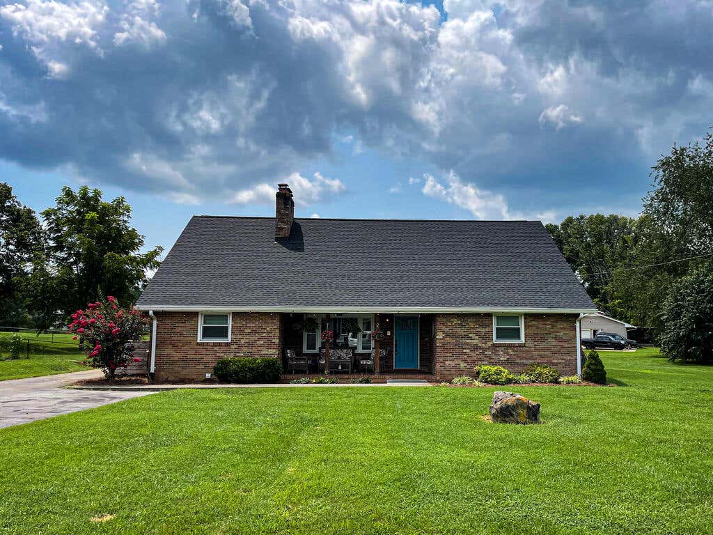 Photo of 229 Beaver Rd, Bluff City, TN 37618 (MLS # 111427)