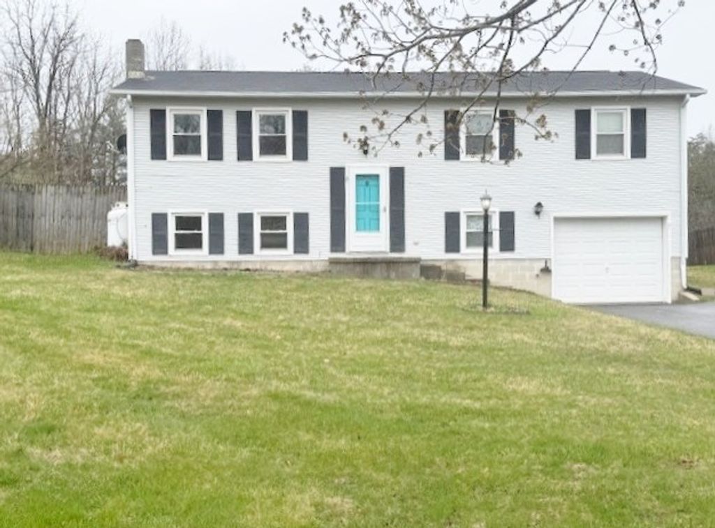 Photo of 413 Major Grahams Rd, Max Meadows, VA 24360 (MLS # 109248)