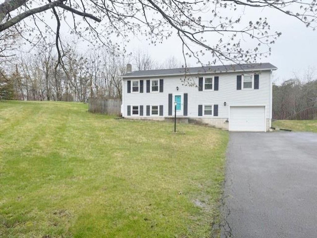 Photo of 413 Major Grahams Rd, Max Meadows, VA 24360 (MLS # 109248)