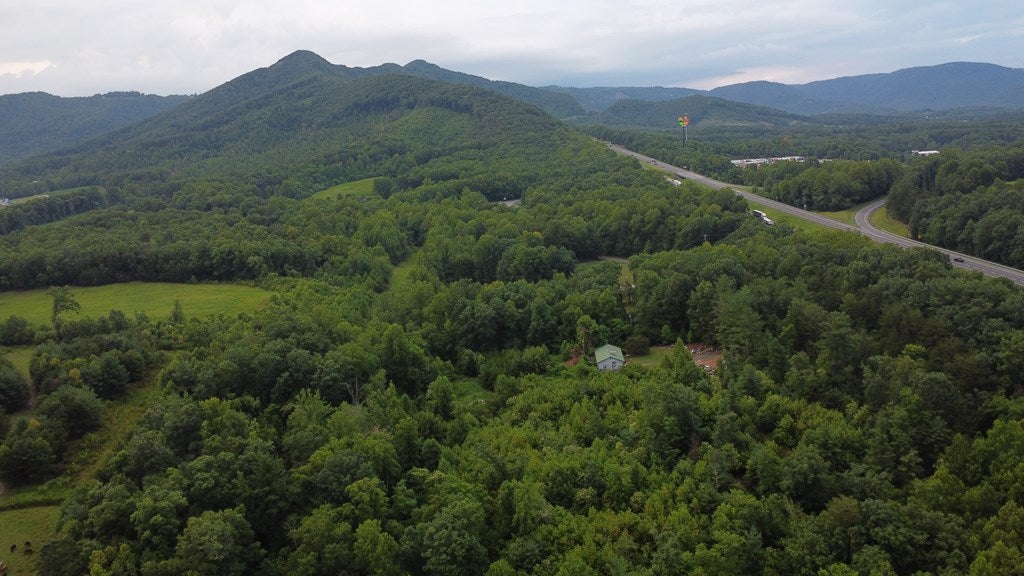 Photo of 344 344 McCraw Rd, Lambsburg, VA 24351 (MLS # 110930)