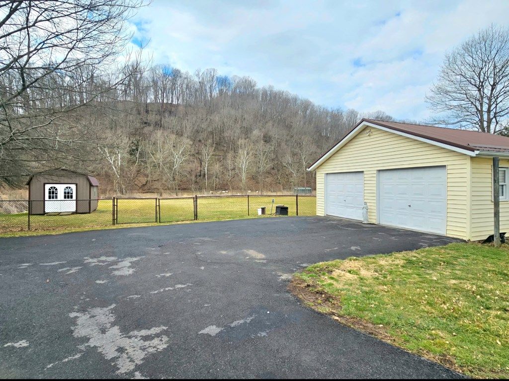 Photo of 569 Peery Addition Road, Tazewell, VA 24651 (MLS # 105986)