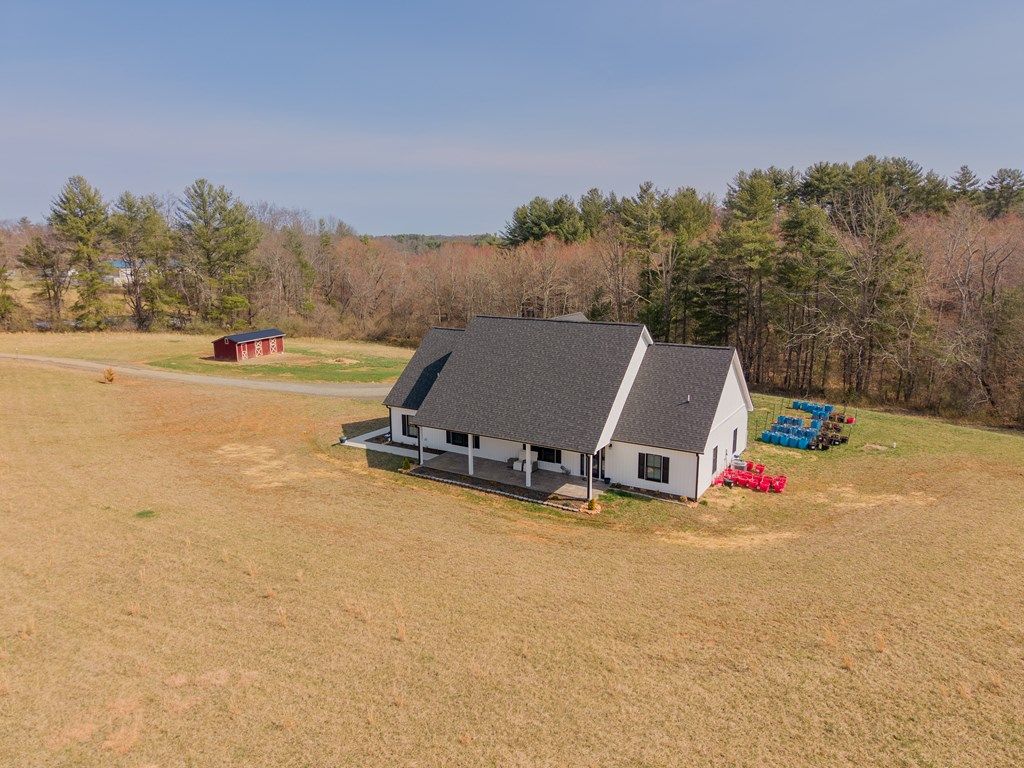 Photo of 4080 Glendale Rd, Galax, VA 24333 (MLS # 109207)
