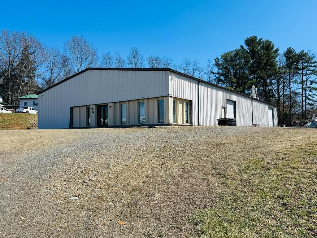 Photo of 68 Industry Ln, Hillsville, VA 24343 (MLS # 109247)