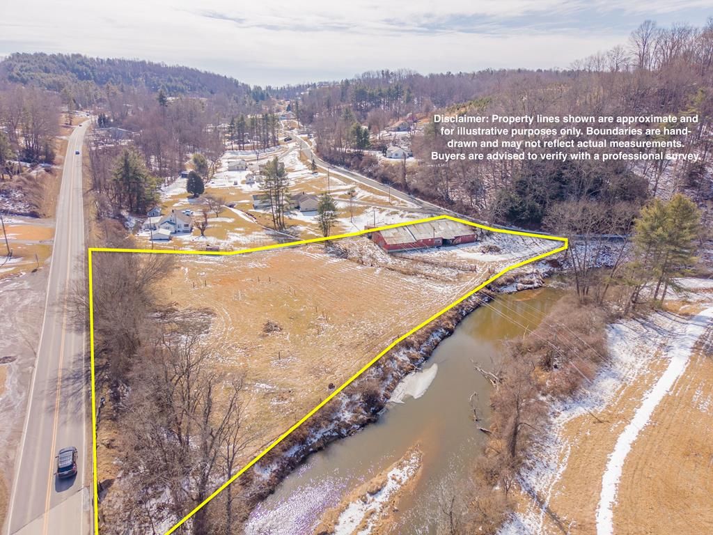 Photo of 226 Chestnut Dr #81-6,6A, Galax, VA 24333 (MLS # 105844)