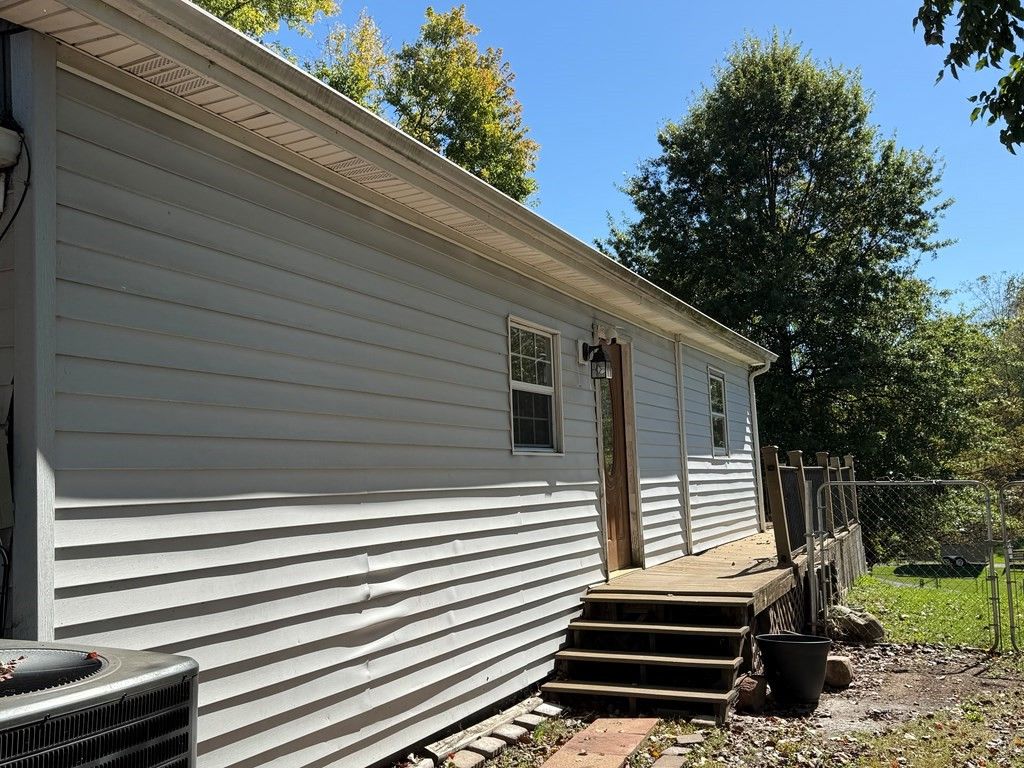 Photo of 408 Jameson Street SW St, Abingdon, VA 24210 (MLS # 103717)