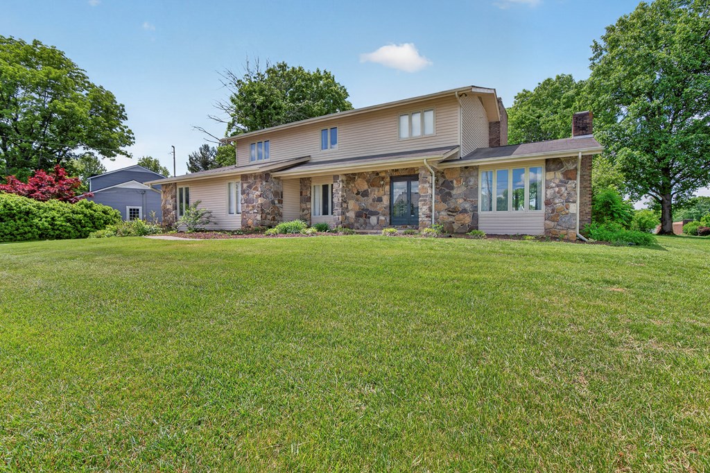 102 Sandpiper Circle