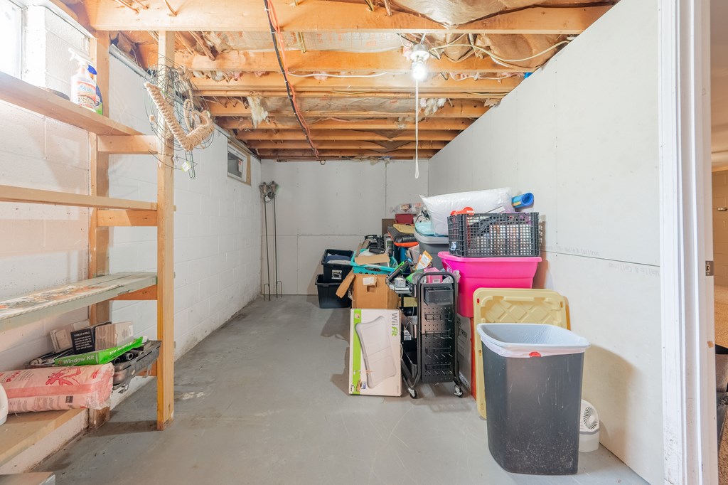 Wytheville, Virginia 24382, United States, 3 Bedrooms Bedrooms, ,2 BathroomsBathrooms,Residential,Active,245036