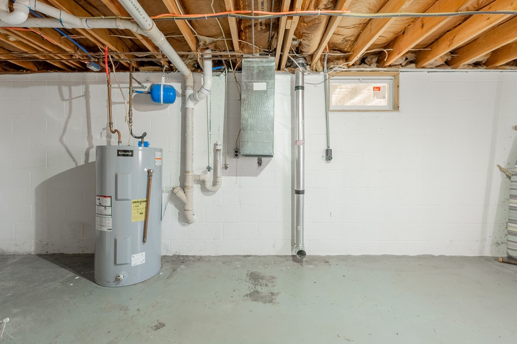 Wytheville, Virginia 24382, United States, 3 Bedrooms Bedrooms, ,2 BathroomsBathrooms,Residential,Active,245036