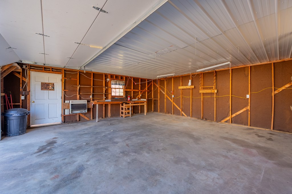 Wytheville, Virginia 24382, United States, 3 Bedrooms Bedrooms, ,2 BathroomsBathrooms,Residential,Active,245036