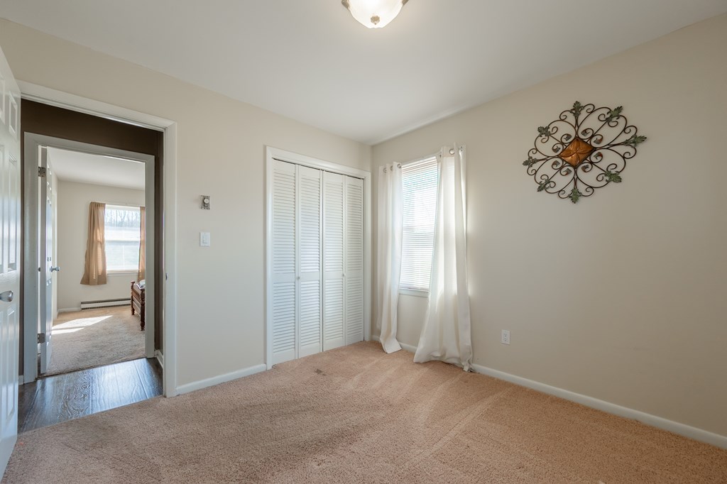 Wytheville, Virginia 24382, United States, 3 Bedrooms Bedrooms, ,2 BathroomsBathrooms,Residential,Active,245036