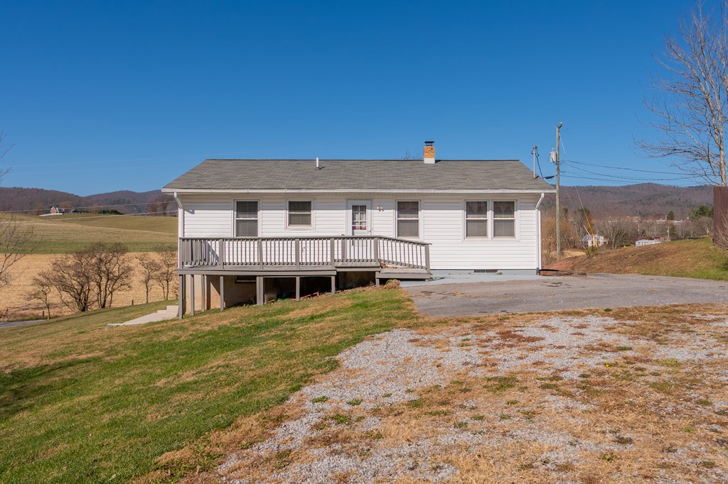 Wytheville, Virginia 24382, United States, 3 Bedrooms Bedrooms, ,2 BathroomsBathrooms,Residential,Active,245036