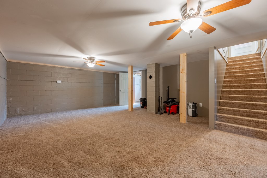 Wytheville, Virginia 24382, United States, 3 Bedrooms Bedrooms, ,2 BathroomsBathrooms,Residential,Active,245036