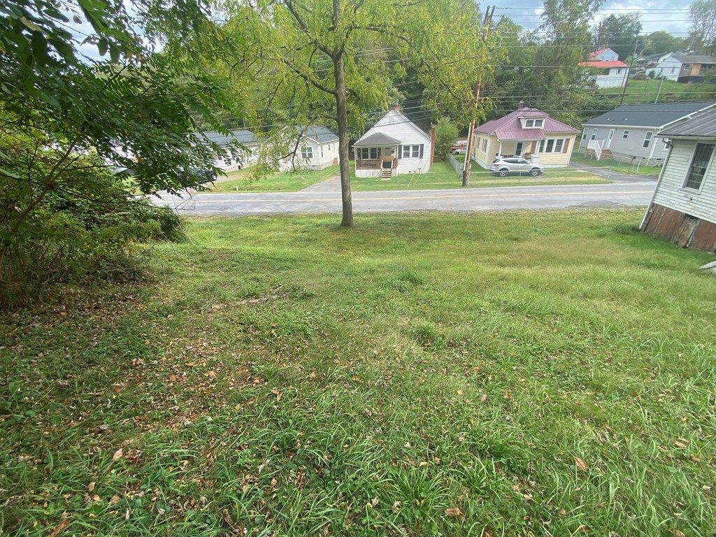 Photo of 544 S Church St #230, Marion, VA 24354 (MLS # 103565)
