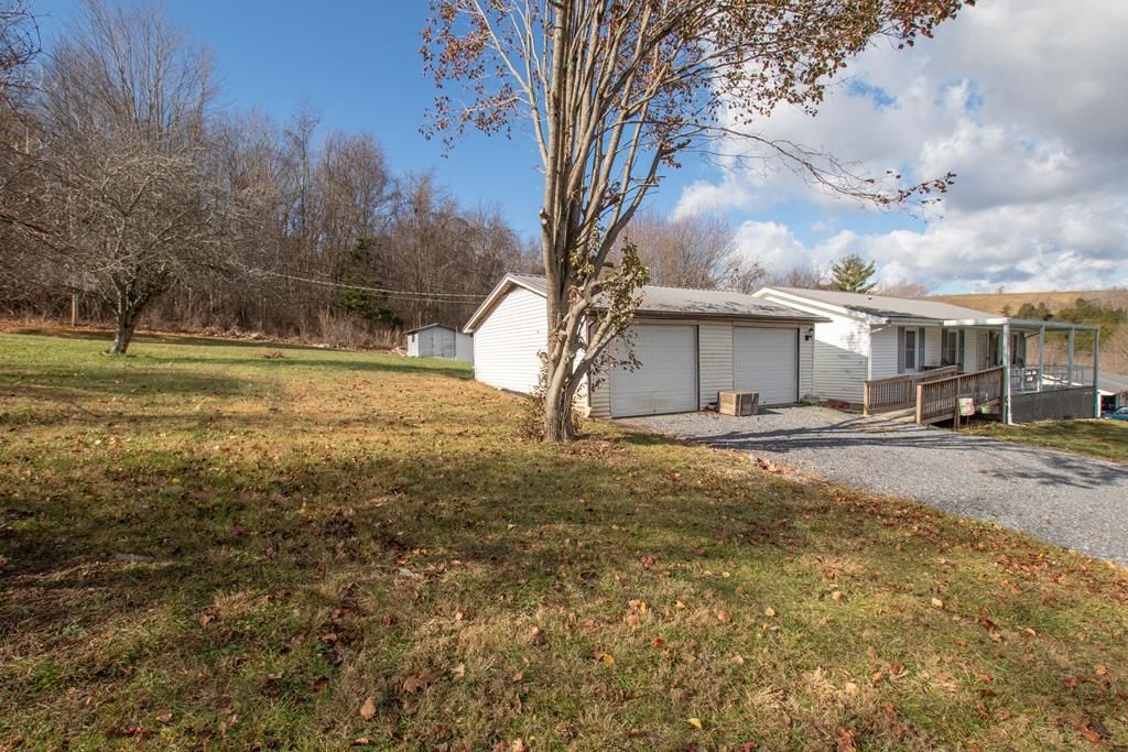 Photo of 152 Shaw Street, Lebanon, VA 24266 (MLS # 104600)