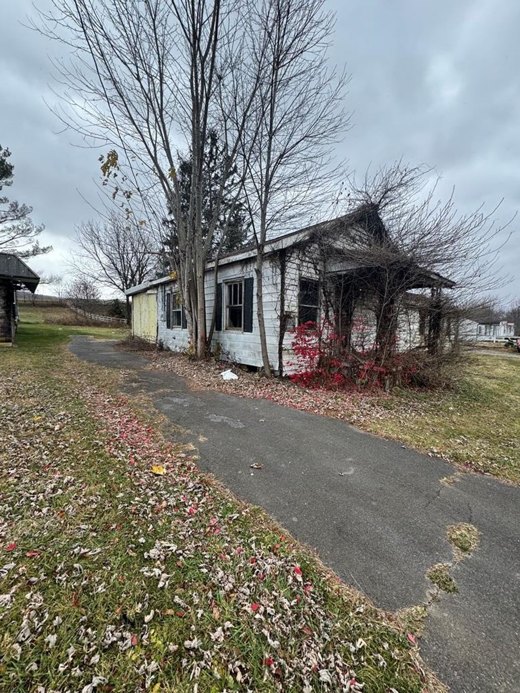 Photo of TBD Flatridge Rd #0, Sugar Grove, VA 24375 (MLS # 104172)