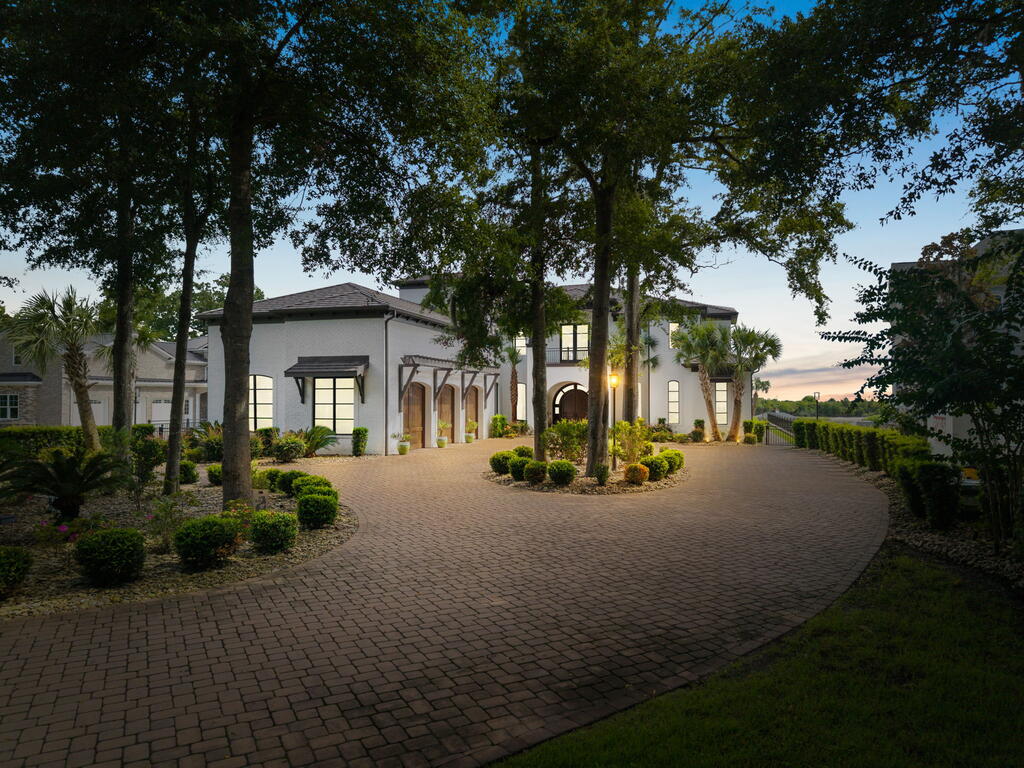 427 W Shoreline