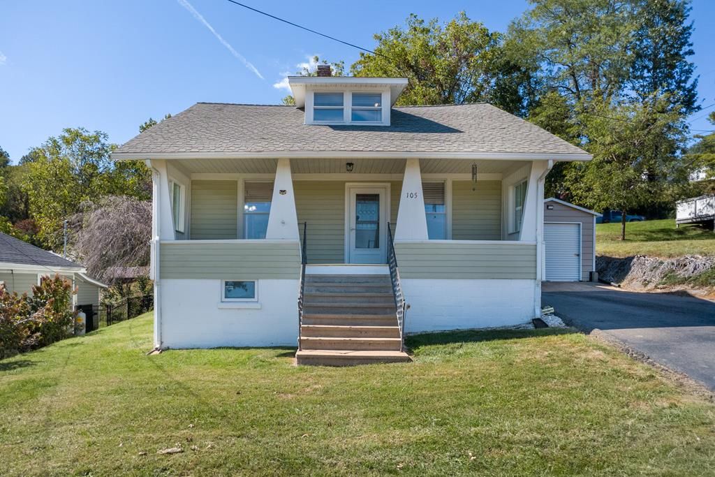 Photo of 105 Fifth Ave, Galax, VA 24333 (MLS # 103689)