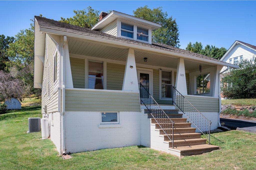 Photo of 105 Fifth Ave, Galax, VA 24333 (MLS # 103689)