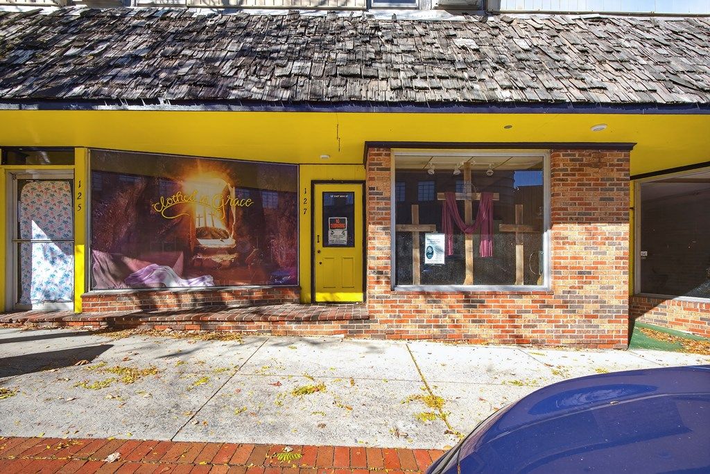 Photo of 131 E Main St, Marion, VA 24354 (MLS # 104082)