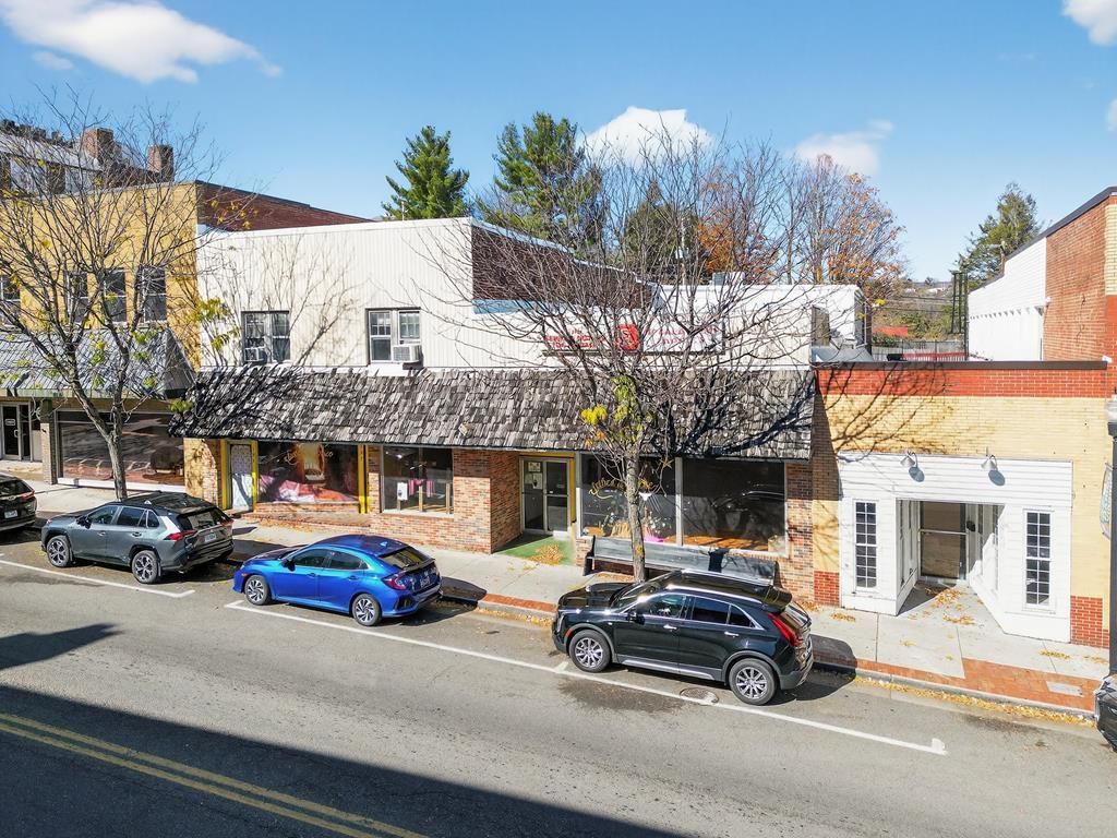 Photo of 131 E Main St, Marion, VA 24354 (MLS # 104082)