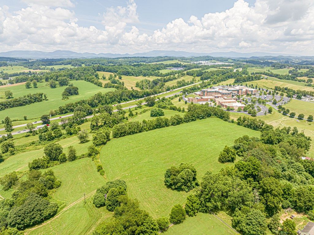 Photo of 25453 Lee Hwy #1, Abingdon, VA 24211 (MLS # 103431)