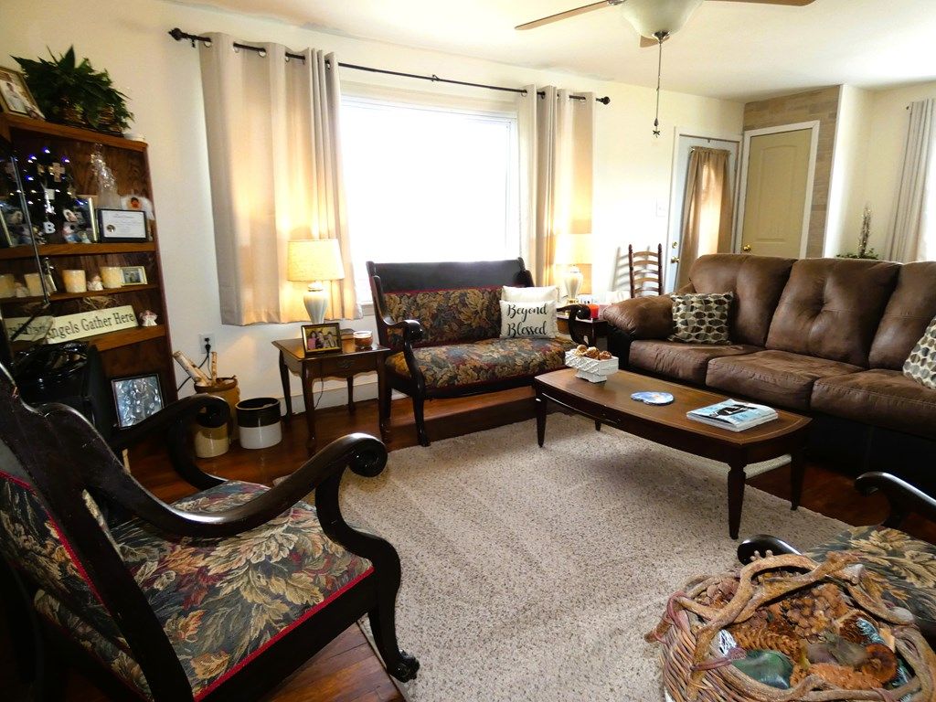 Photo of 855 Goolsby Street, Marion, VA 24354 (MLS # 103451)