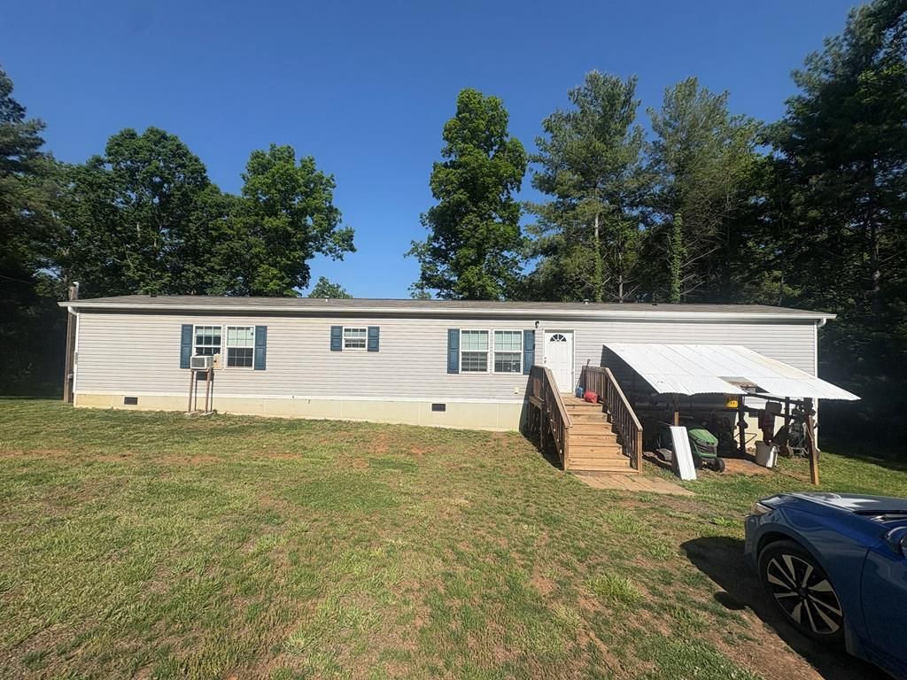 Photo of 301 Oak Ridge Drive #n/a, Austinville, VA 24312 (MLS # 110225)