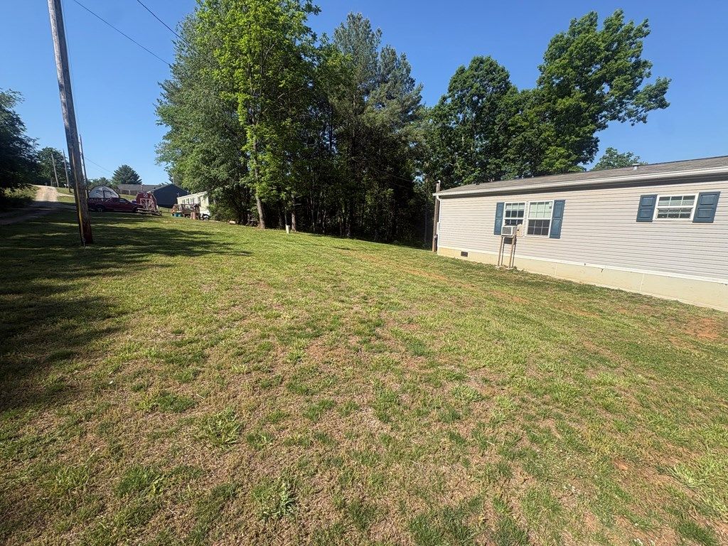 Photo of 301 Oak Ridge Drive #n/a, Austinville, VA 24312 (MLS # 110225)