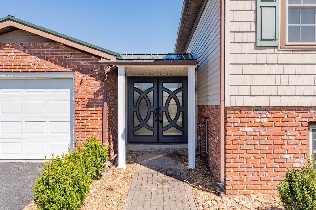 Photo of 1260 Crestview Drive, Wytheville, VA 24382 (MLS # 109346)