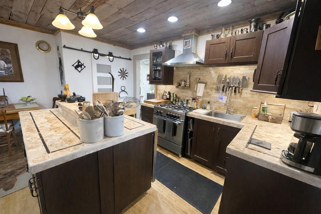 Photo of 4655 Groundhog Mountain Rd, Hillsville, VA 24343 (MLS # 109205)