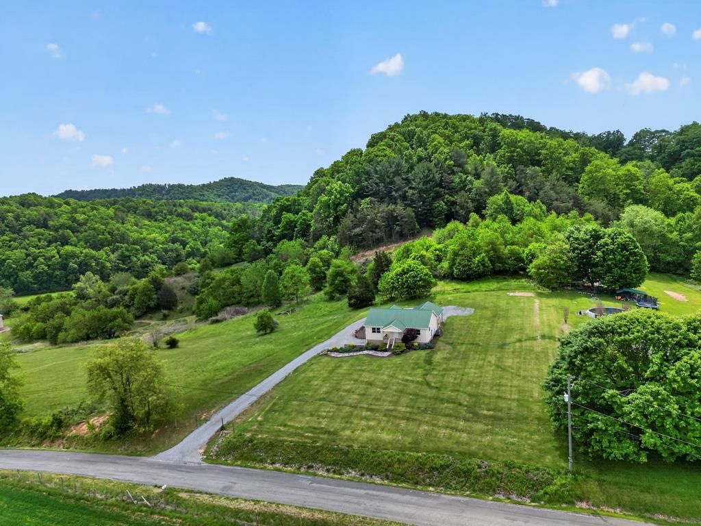 Photo of 28360 Rivermont Drive, Meadowview, VA 24361 (MLS # 110129)